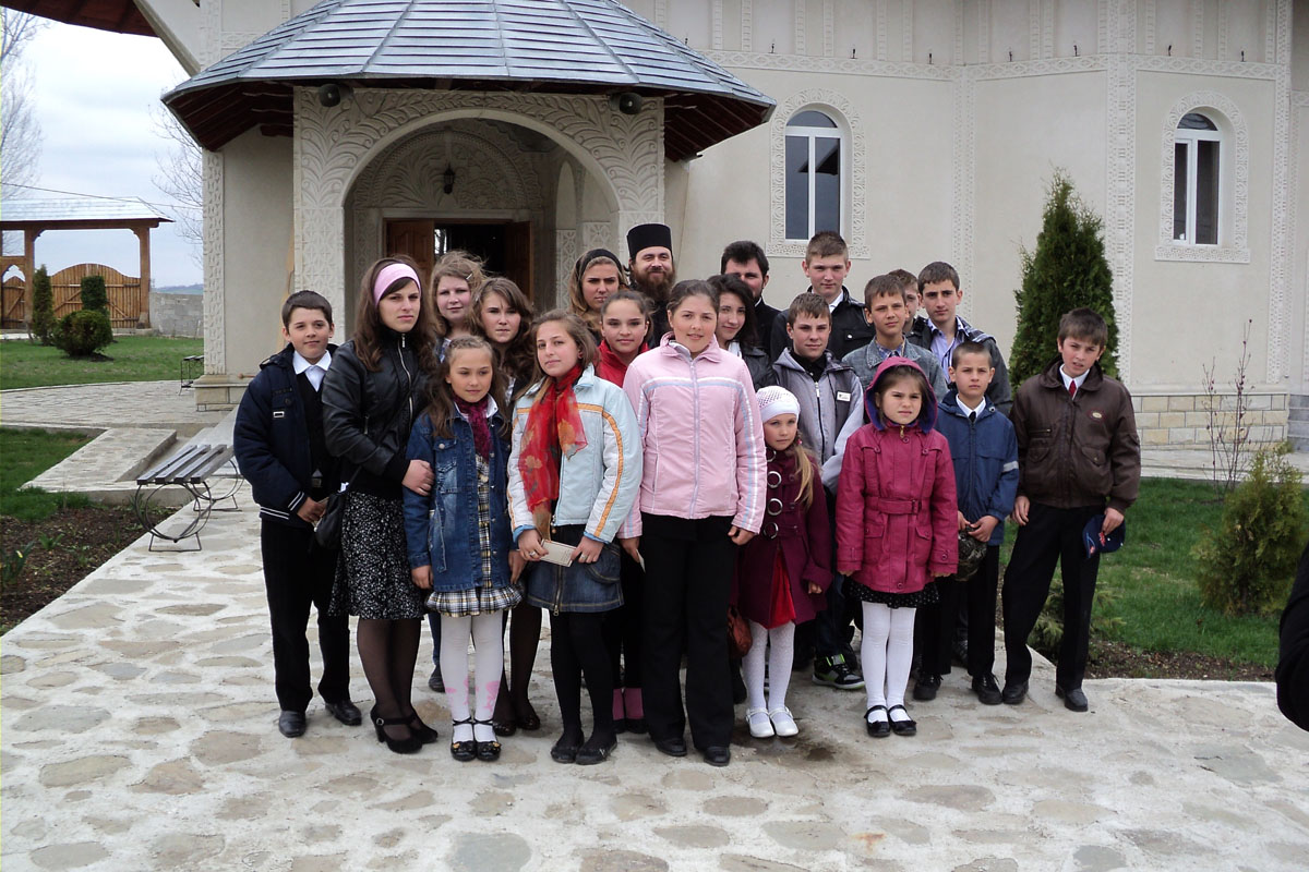 Hristos a Înviat, bucuria copiilor!