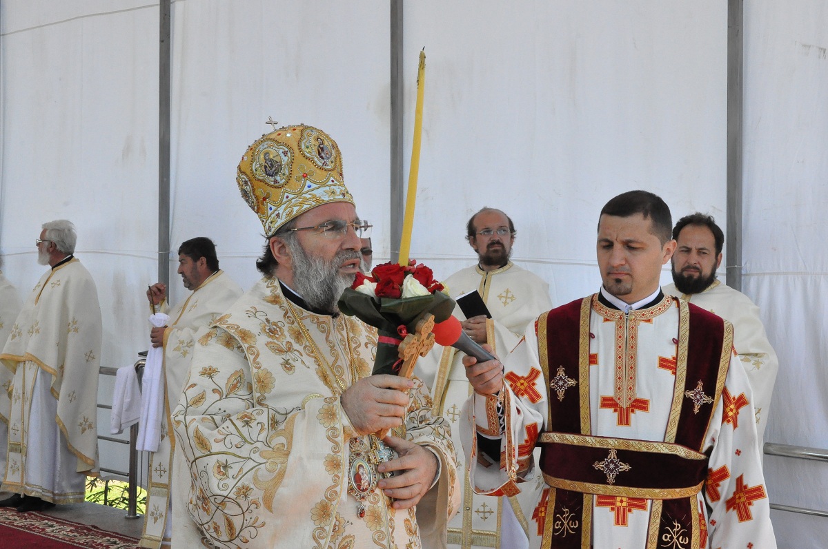 Altar de jertfă, sfinţit la Mănăstirea Hadâmbu