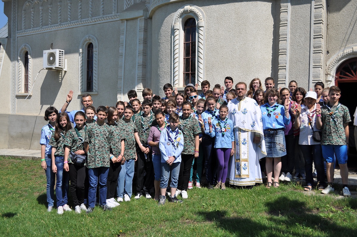 &quot;Credinţa este un principiu de bază al cercetăşiei&quot;