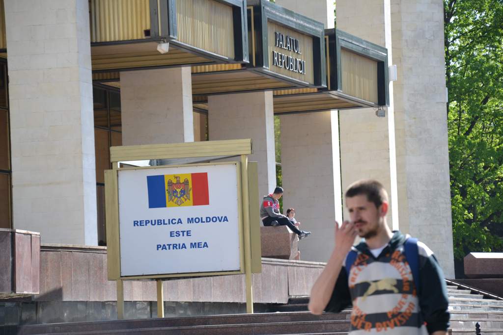 Moldoveni, deci români