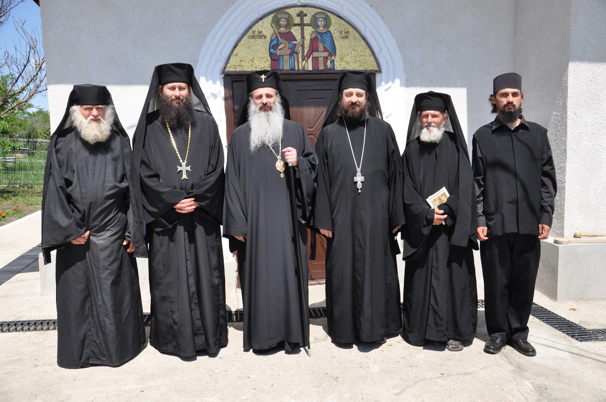 Hramul Mănăstirii Şoldana, sărbătorit prin Liturghie arhierească