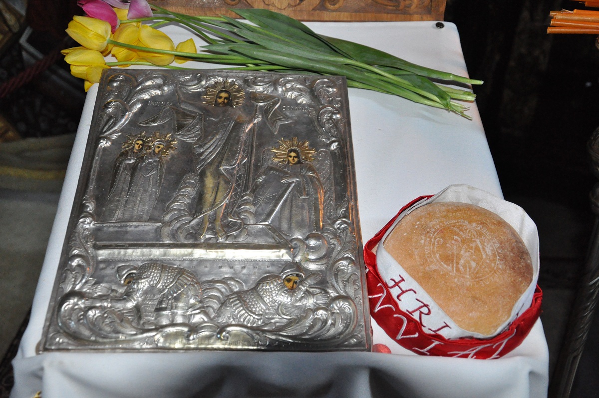 „În Săptămâna Luminată, o sărbătorim pe Maica Luminii” „În Săptămâna Luminată, o sărbătorim pe Maica Luminii”