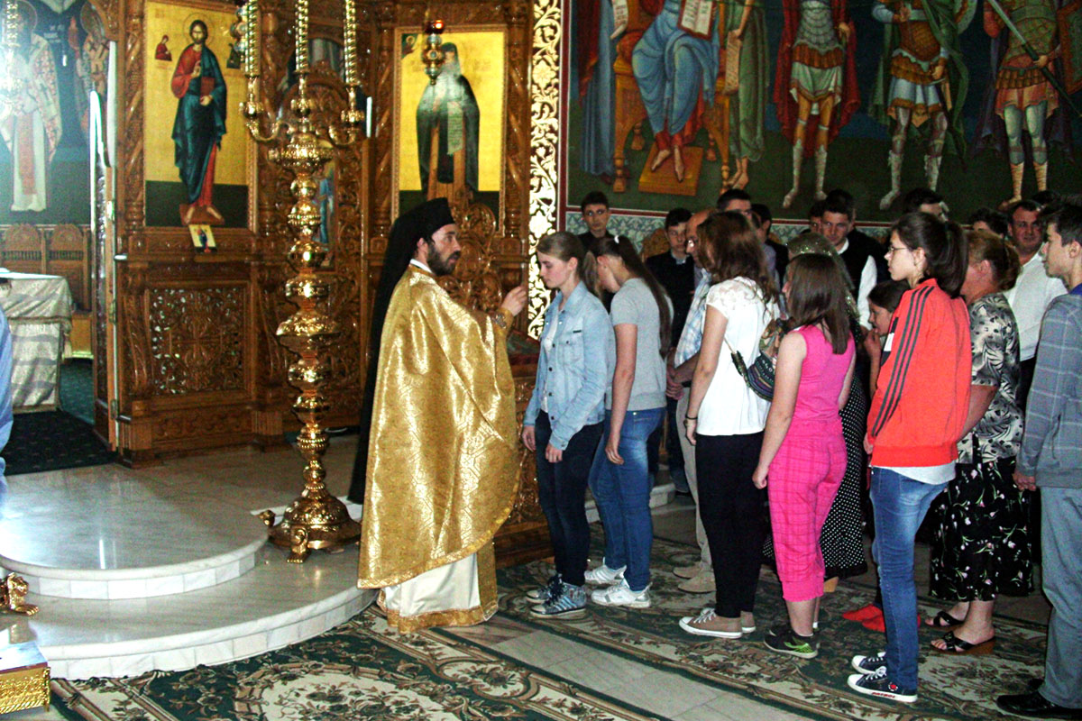 ”O duminică la Seminarul Teologic de la Mănăstirea Neamț”