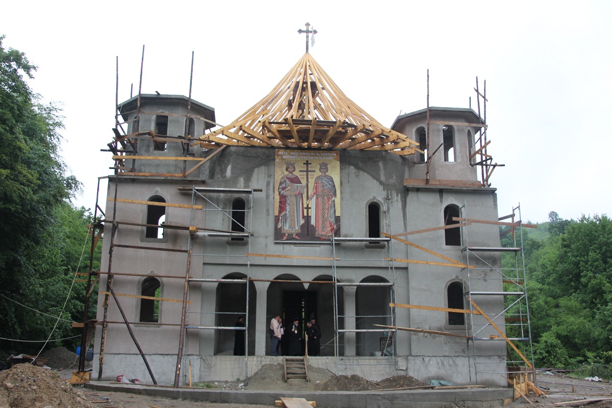 Zi de înaltă trăire duhovnicească pe Valea Oituzului