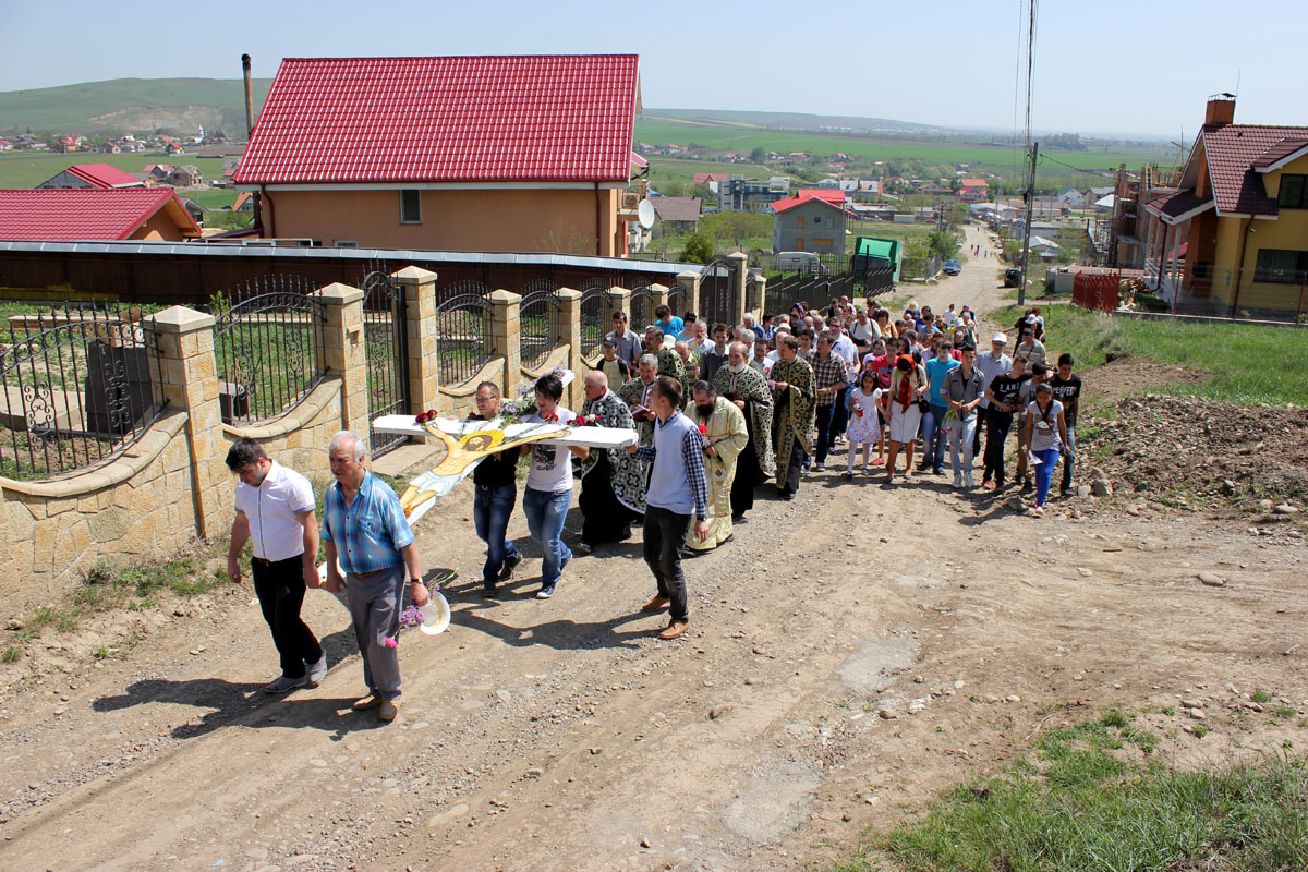 Procesiune pe „Drumul Crucii” la Piatra-Neamţ