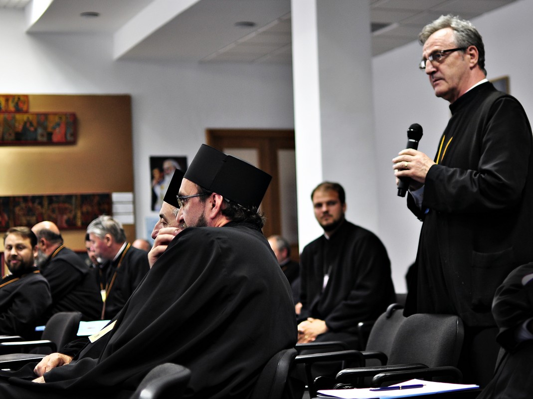 Preoţii Protopopiatului Iaşi 1, în conferinţă semestrială de primăvară