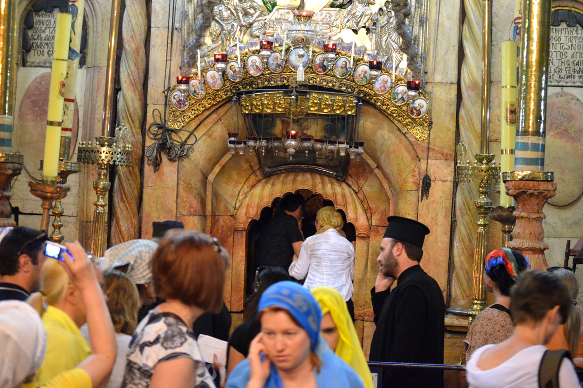 Lumina sfântă de la Ierusalim