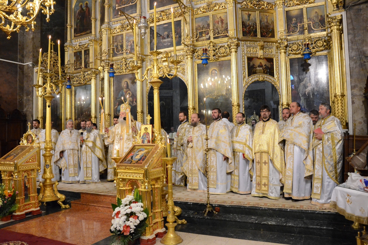 Emoţie şi nostalgie, la revederea după 20 de ani a primei generaţii de la Facultatea de Teologie din Iaşi
