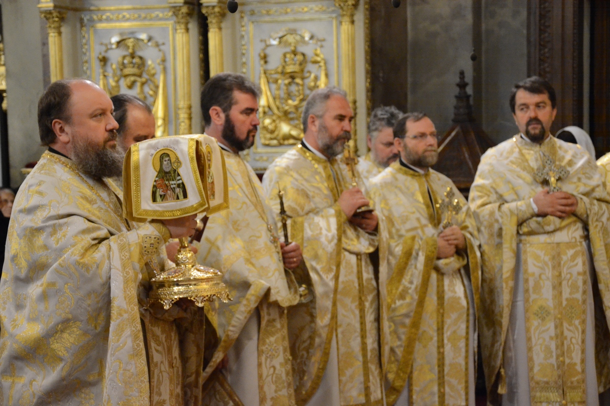 Emoţie şi nostalgie, la revederea după 20 de ani a primei generaţii de la Facultatea de Teologie din Iaşi