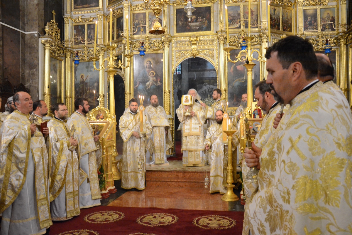 Emoţie şi nostalgie, la revederea după 20 de ani a primei generaţii de la Facultatea de Teologie din Iaşi
