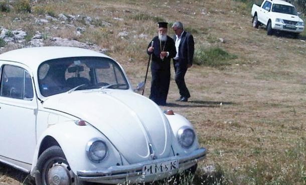 Limuzina Mitropolitului Alexandru