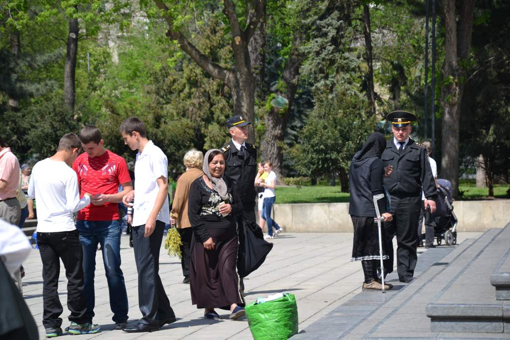 Moldoveni, deci români