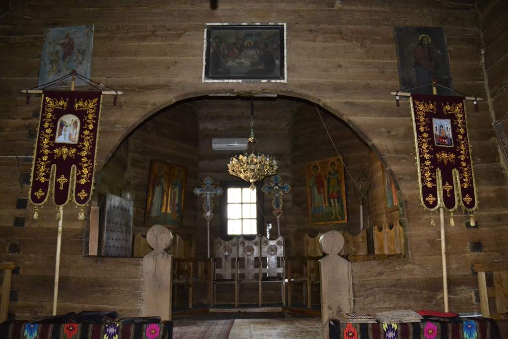 Biserica Vârgolici: o bijuterie şlefuită în lemn