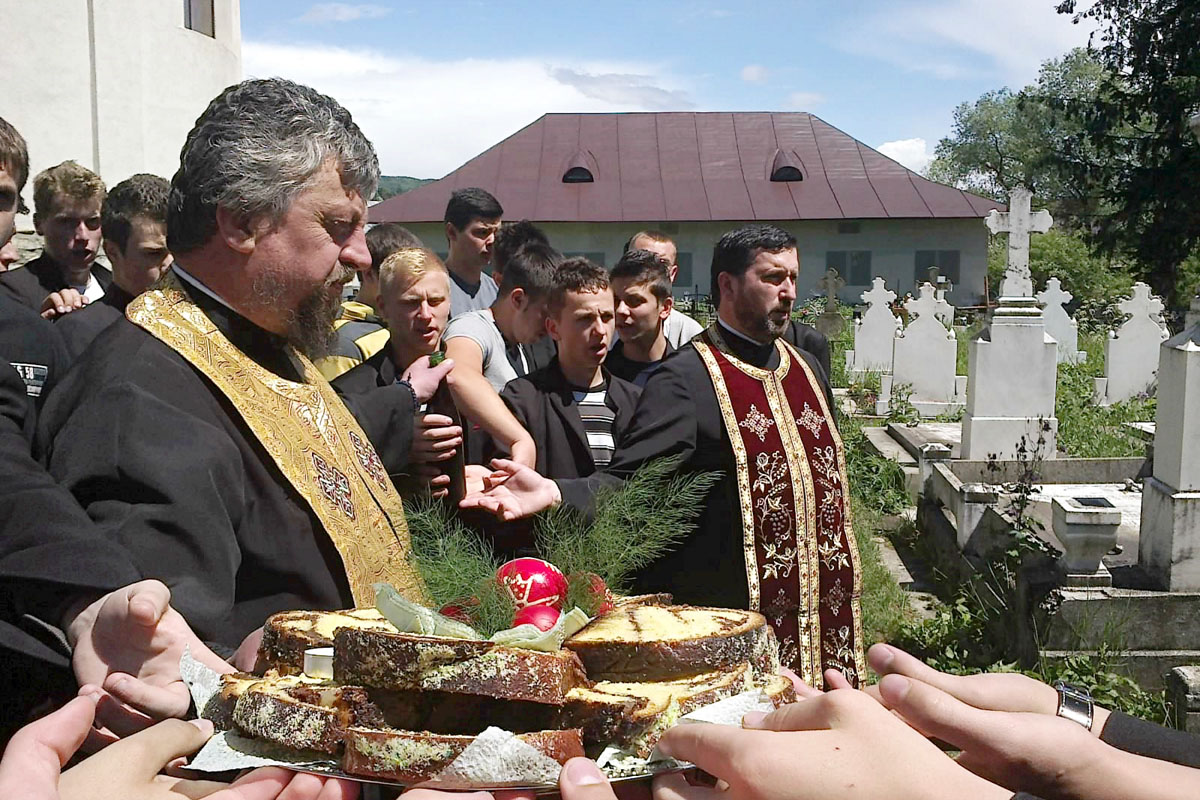 S-au împlinit șase luni de la trecerea la cele veșnice a părintelui Vasile Ignătescu