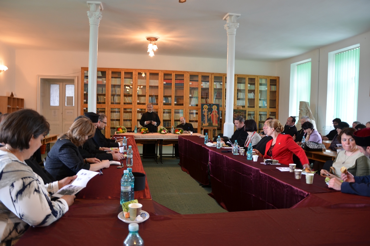 Emoţie şi nostalgie, la revederea după 20 de ani a primei generaţii de la Facultatea de Teologie din Iaşi