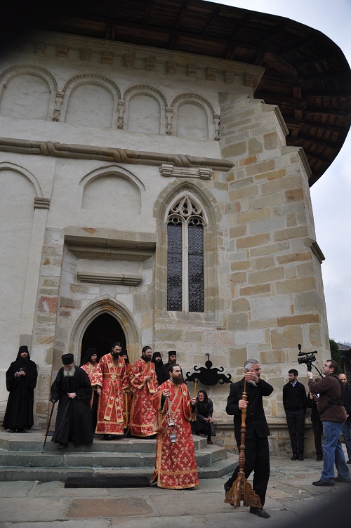 Stareţul Melchisedec Velnic, la slujba spălării picioarelor: „Cămara lui Hristos e împodobită cu veşmântul smereniei”