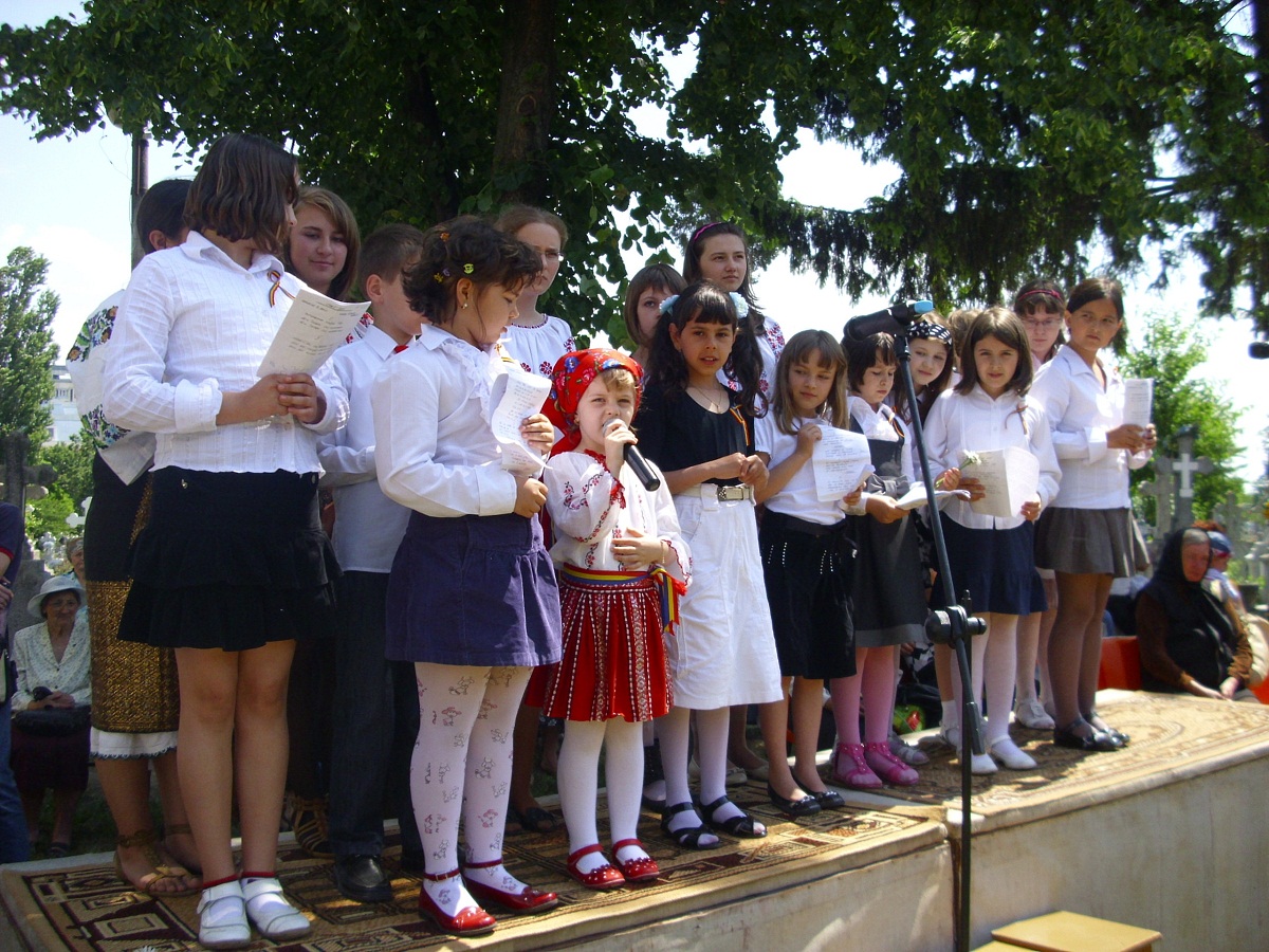 Activităţi dedicate Zilei Eroilor în Protopopiatul Paşcani