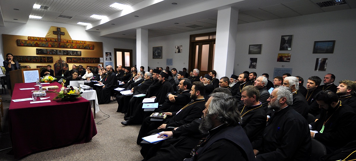 Protopopiatele Dorohoi şi Darabani, în conferinţă preoţească semestrială