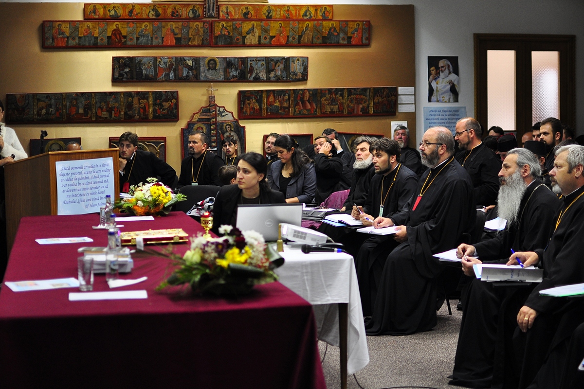 Protopopiatele Dorohoi şi Darabani, în conferinţă preoţească semestrială