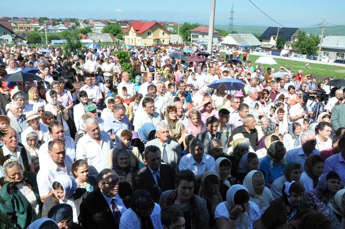 Biserica din satul Sfântul Ilie - Nou a primit veşmântul sfinţirii