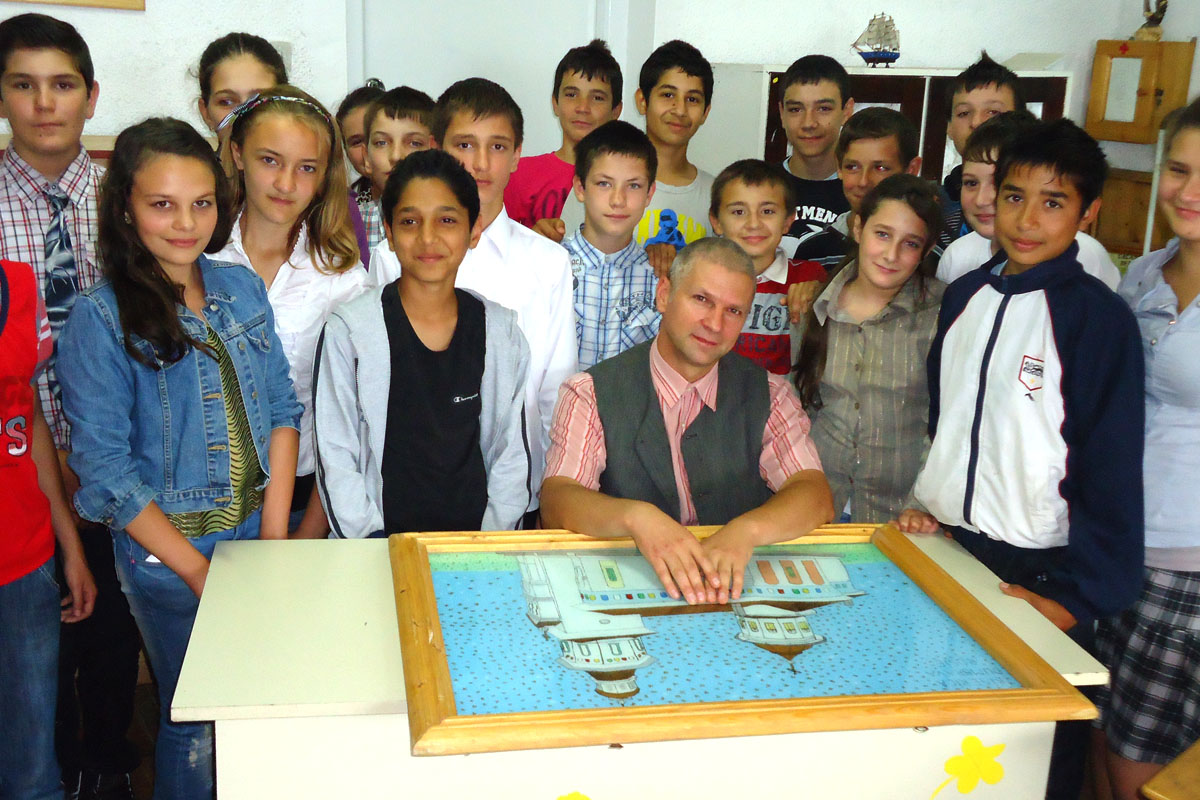 „Profesorul trebuie să se comporte cu copiii la fel cum preotul se comportă cu Darurile Sfinte”