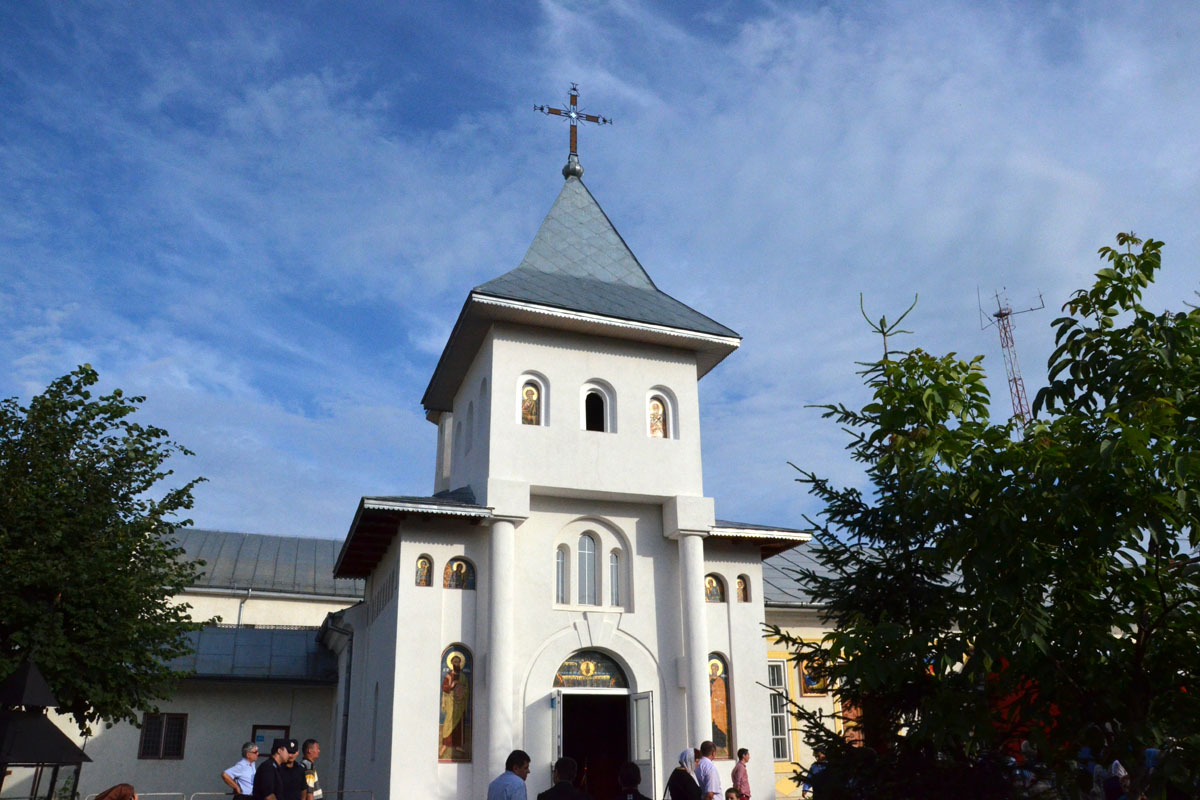 Înaltpreasfinţitul Teofan a săvârșit slujba Vecerniei în Penitenciarul Botoșani