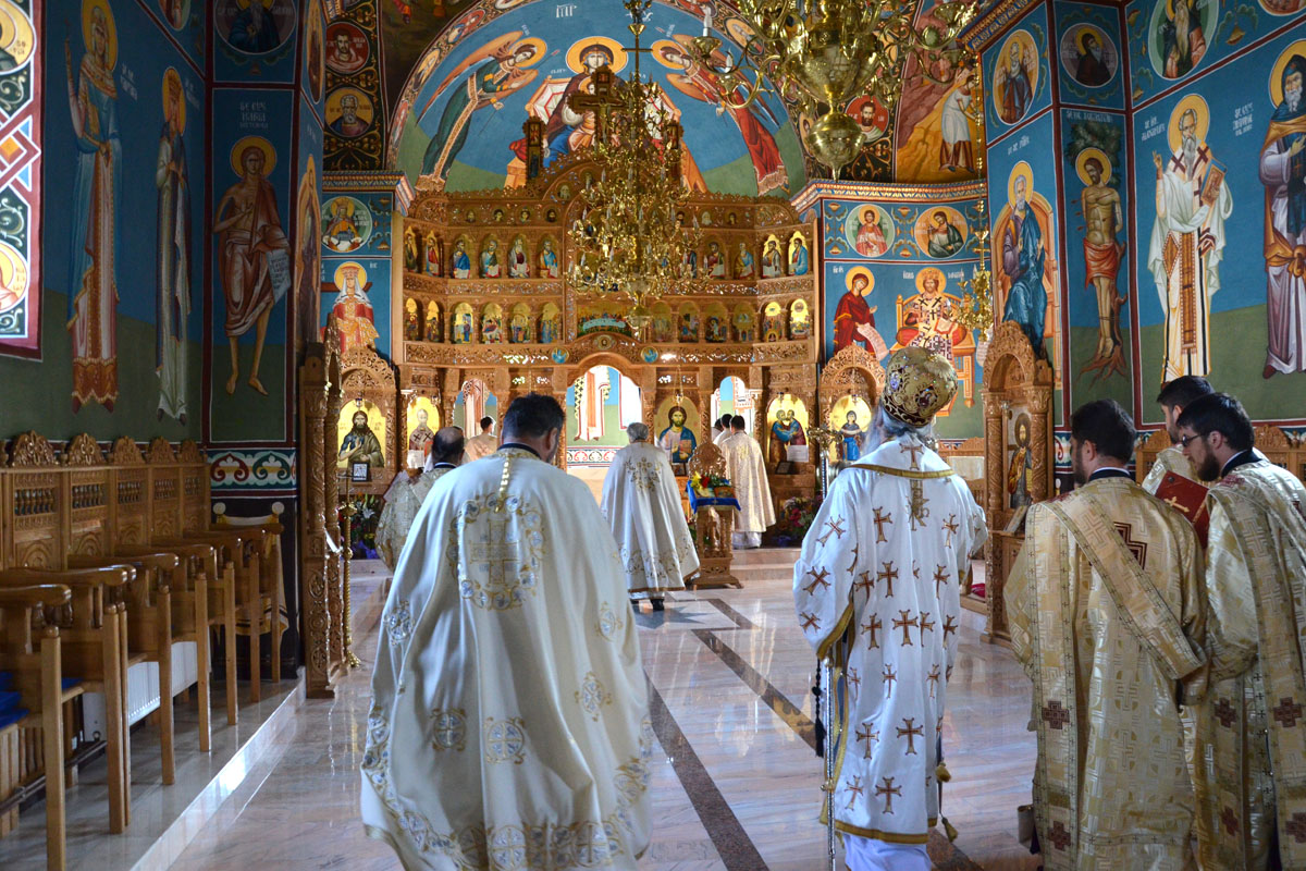 Aceasta este ziua pe care a făcut-o Domnul ca să ne bucurăm și să ne veselim într-însa