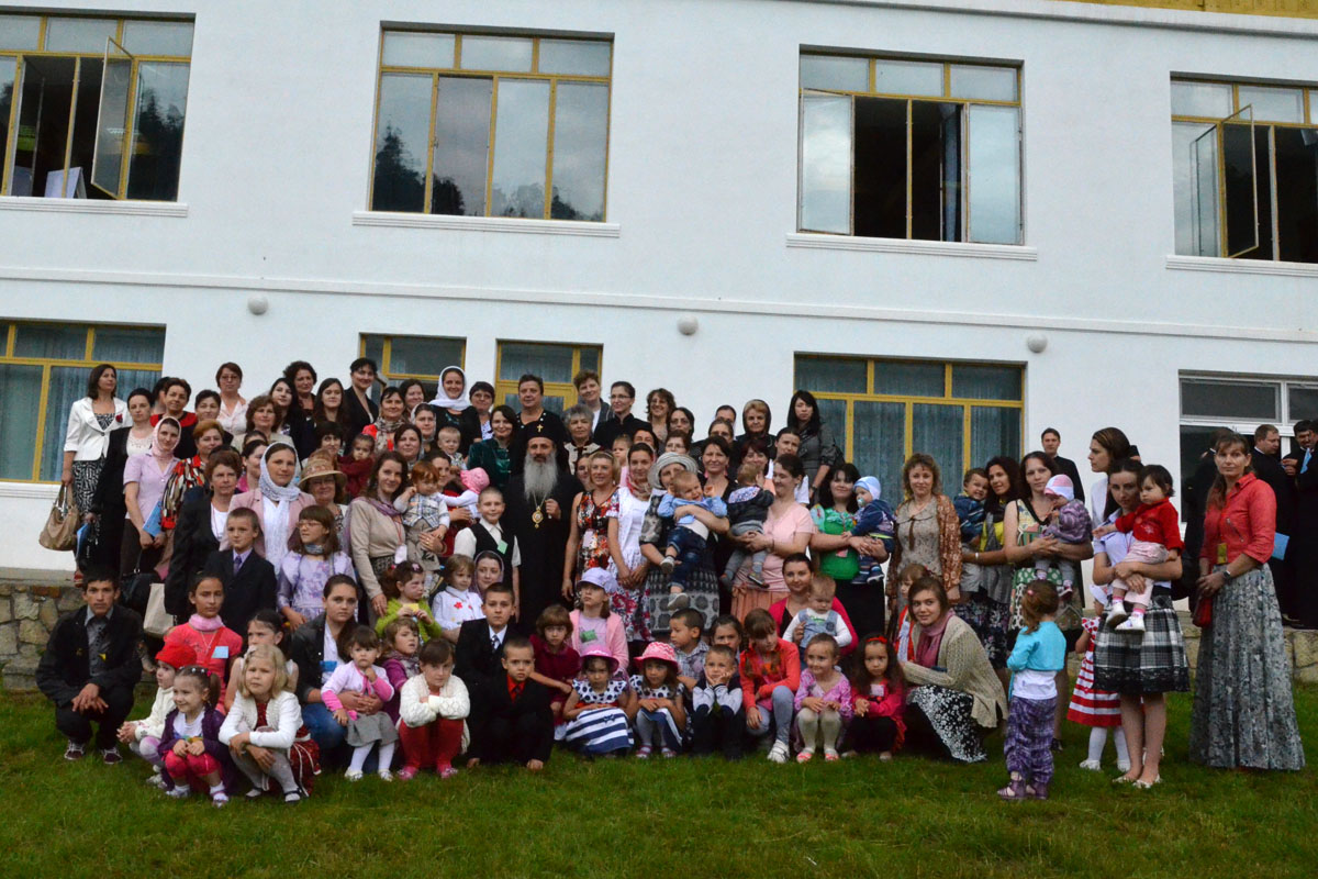 Preoteasa, cel mai aspru critic al preotului