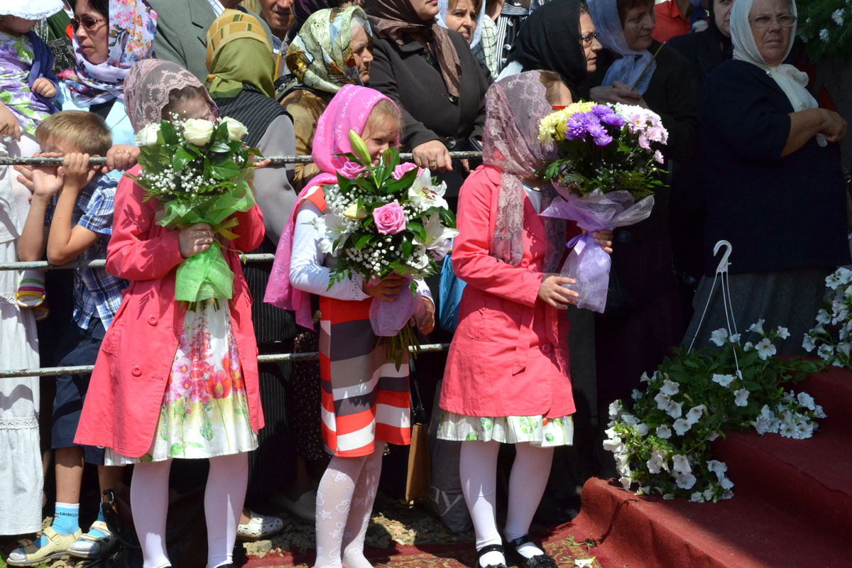 Biserica - dar al credincioșilor pentru ocrotitorii lor