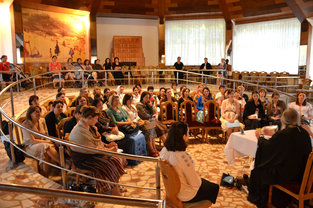 Preoteasa, cel mai aspru critic al preotului