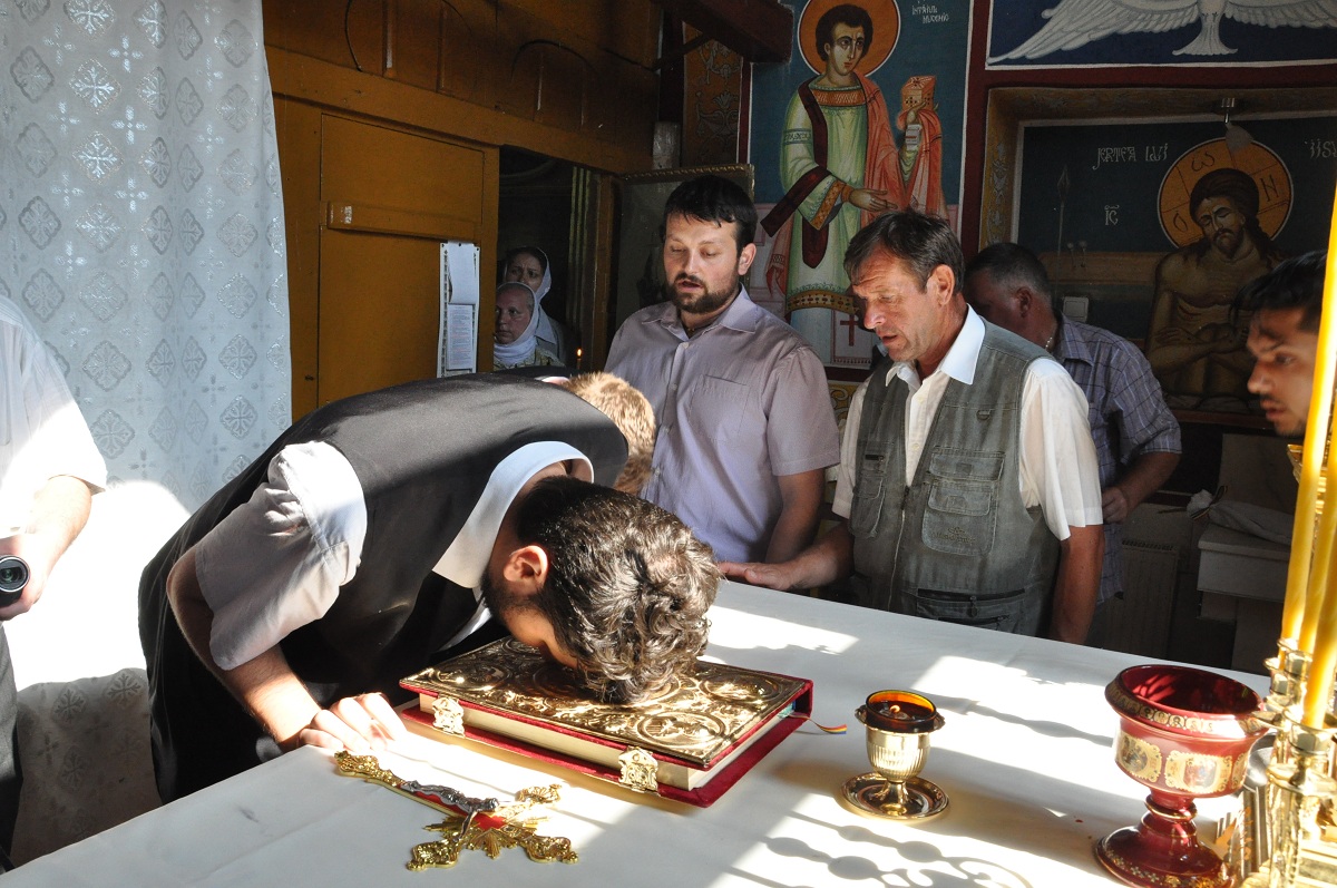 Resfinţirea bisericii parohiei Hoiseşti, Protopopiatul Iaşi 3