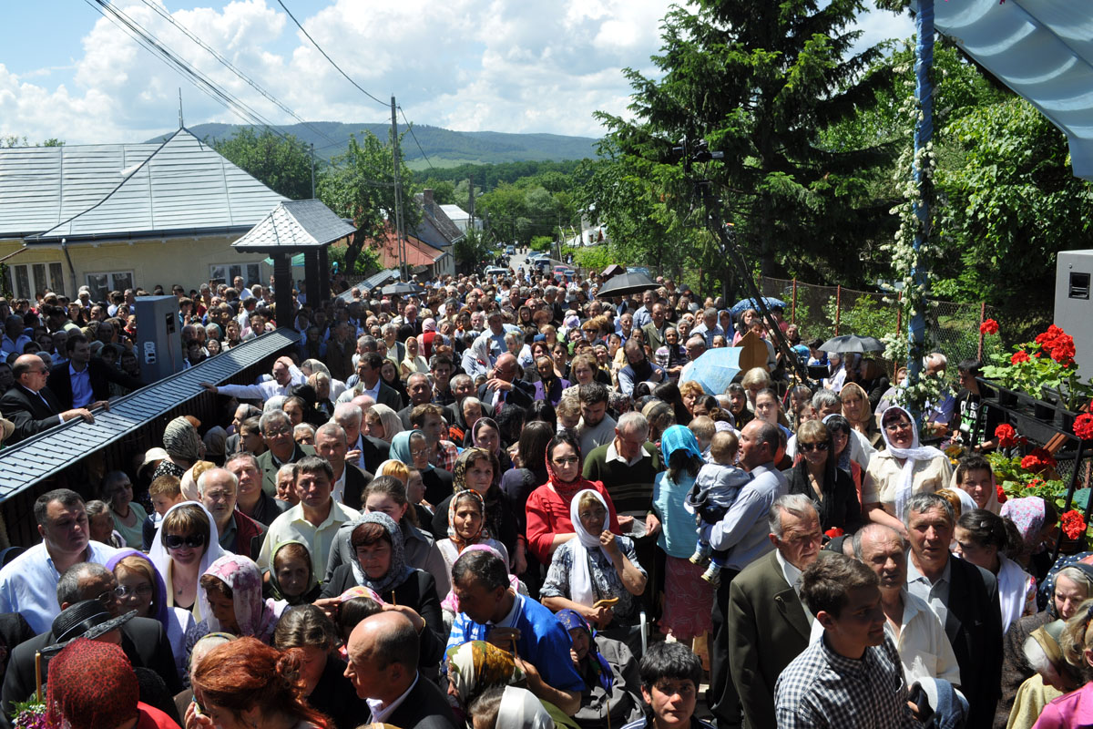 Slujbă arhierească la Nemţişor