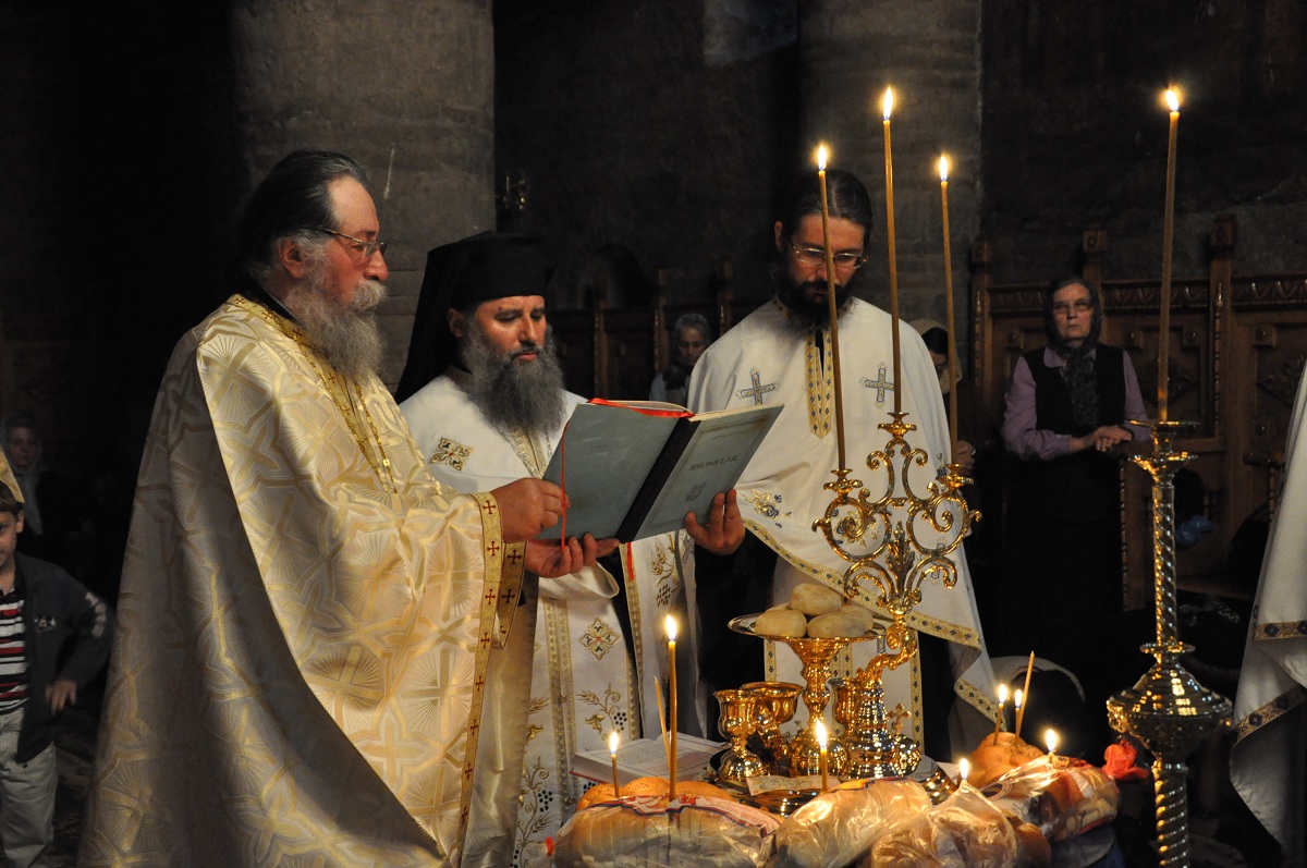 Priveghere în cinstea Înălţării Domnului la Mănăstirea Galata