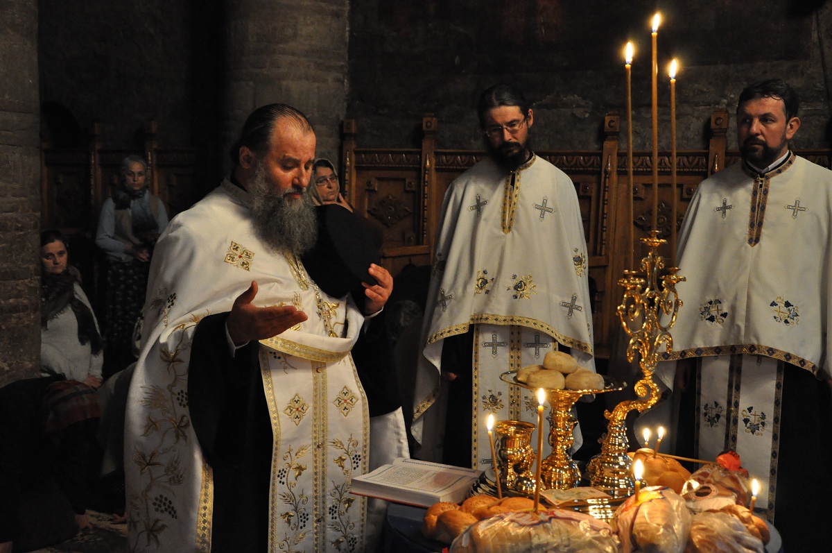 Priveghere în cinstea Înălţării Domnului la Mănăstirea Galata