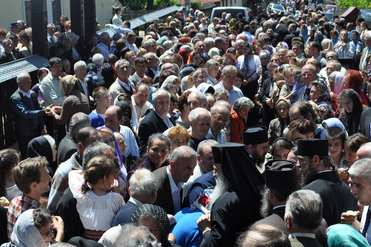 Slujbă arhierească la Nemţişor