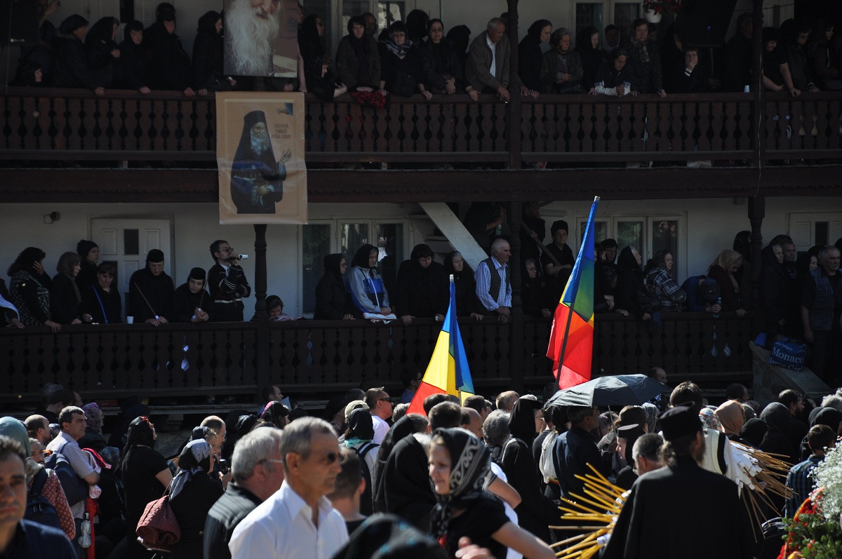 Liturghie arhierească la Mănăstirea Petru Vodă