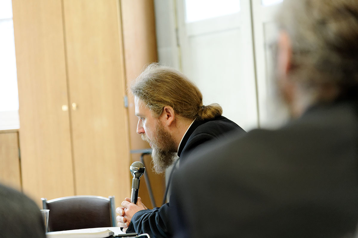 Teologie ortodoxă și știință: conflict, indiferență, integrare sau dialog?