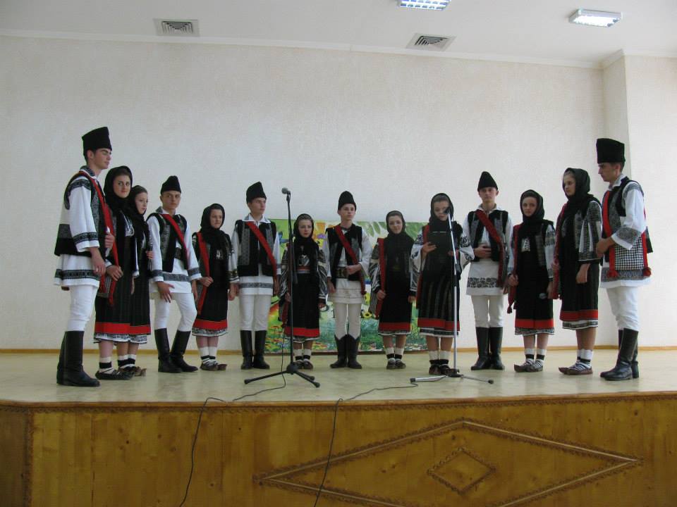 Parteneriat între Liceul Tehnologic ,,Ion Nistor” din Vicovu de Sus și Gimnaziul din Crasna-Cernăuți