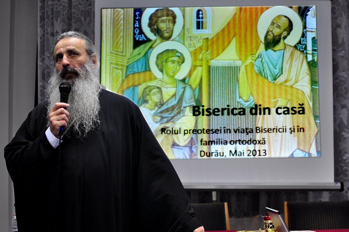 Protopopiatele Dorohoi şi Darabani, în conferinţă preoţească semestrială