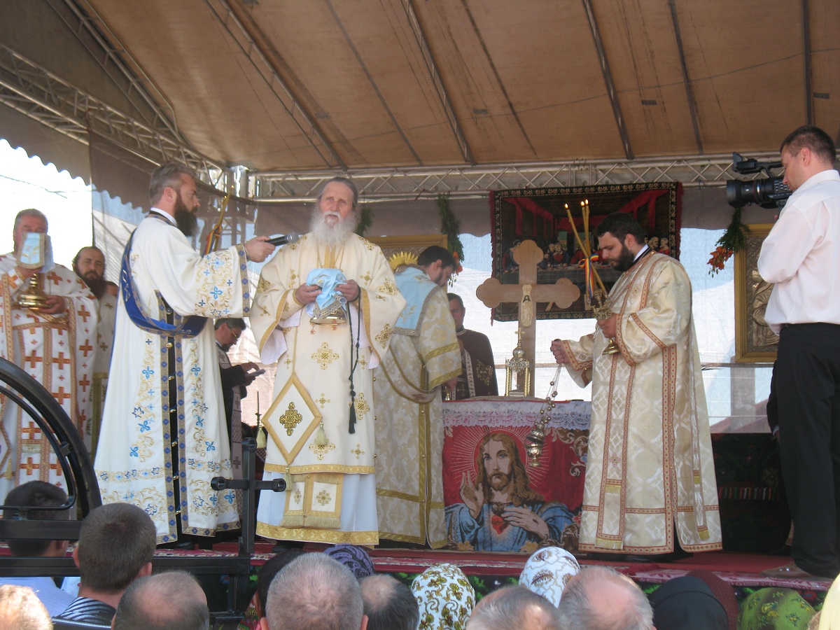 Sfinţirea picturii Bisericii &quot;Sfânta Parascheva&quot; din parohia Marginea
