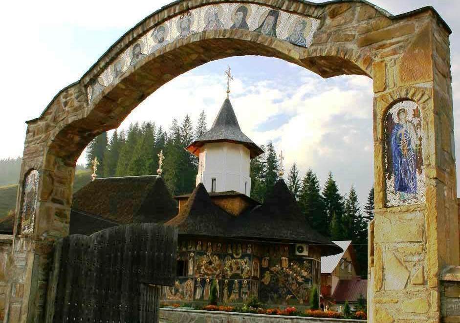 Parcă ajuns până în poarta raiului, am fost nevoit să mă întorc pe pământ...