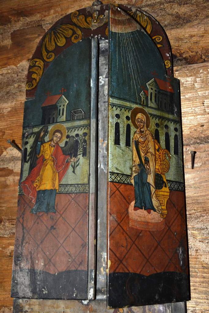 Bisericuţa din Brăeşti, o capodoperă a artei lemnului