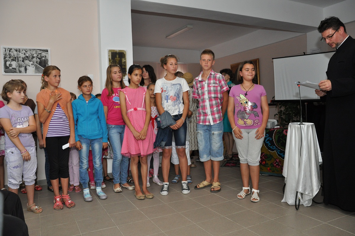 Simpozion dedicat vieţii religioase în satul românesc, la Ruginoasa