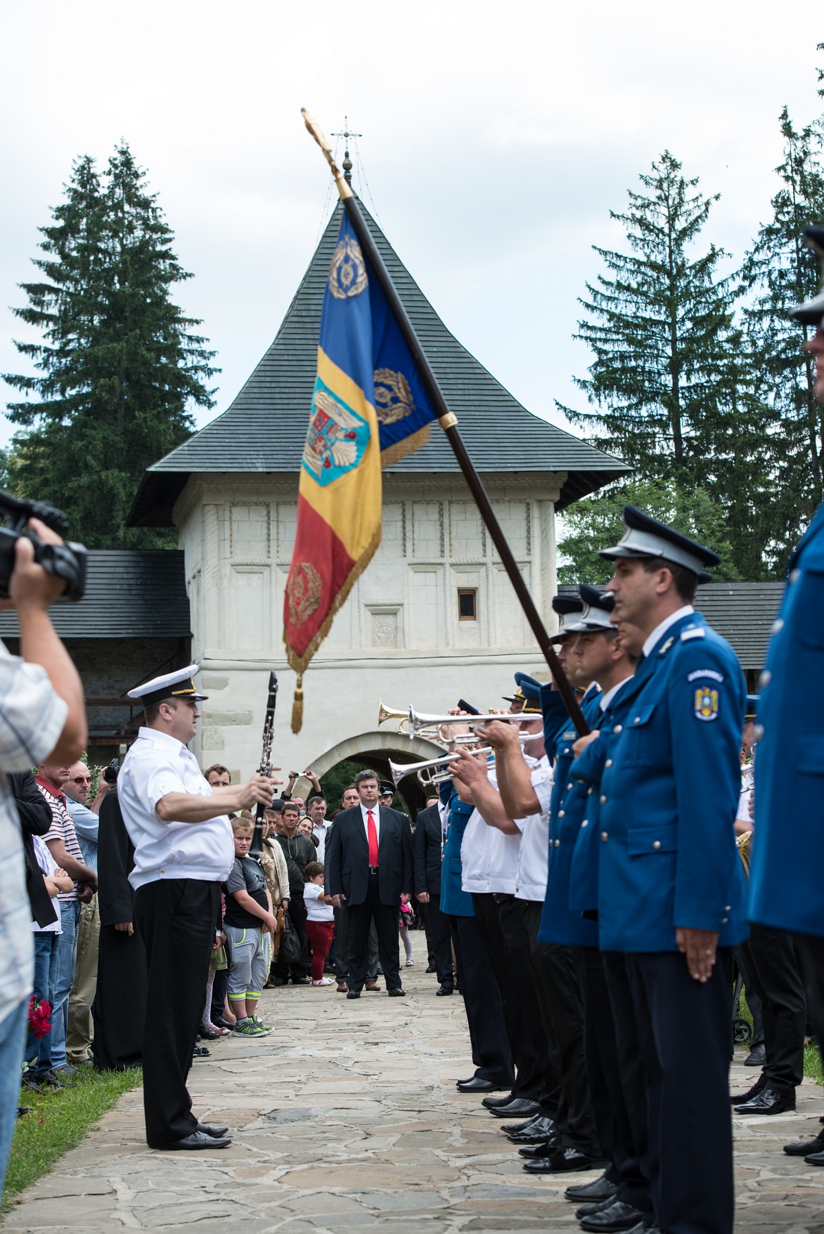 Liturghie arhierească la Mănăstirea Putna