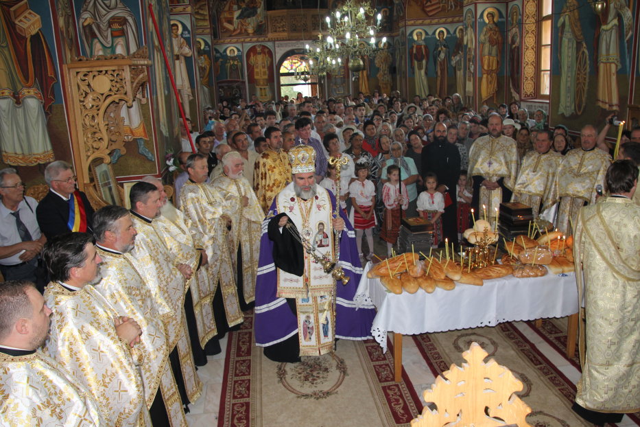 Sfinţirea clopotniţei parohiei Cordun, Protopopiatul Roman