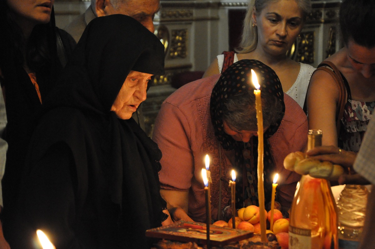 Parastas pentru patriarhul Teoctist la Catedrala mitropolitană din Iaşi