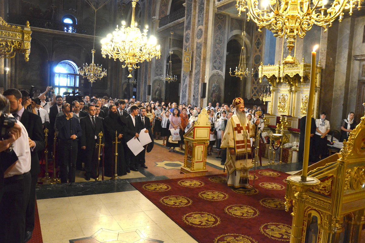Absolvenţii Facultăţii de Teologie au depus jurământul de credinţă