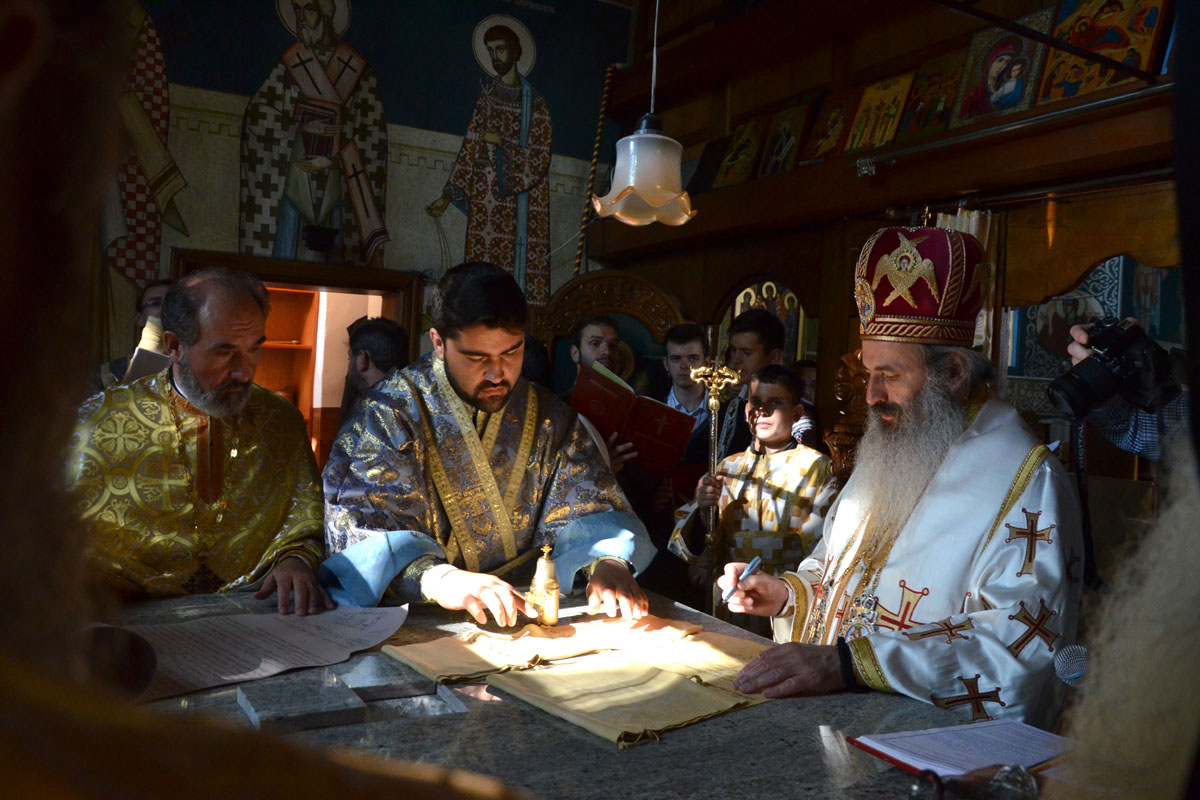 A fost resfinţită Biserica „Sfânta Cuvioasă Parascheva“