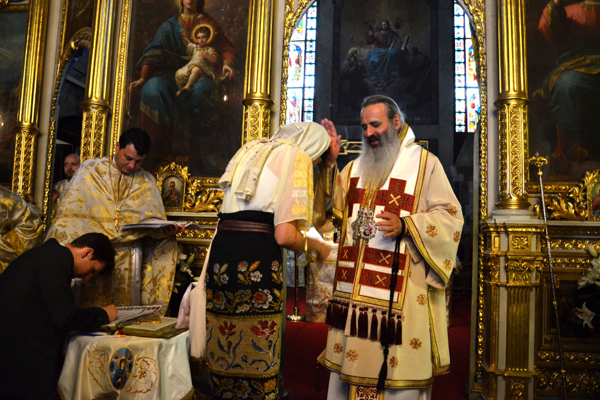 Absolvenţii Facultăţii de Teologie au depus jurământul de credinţă