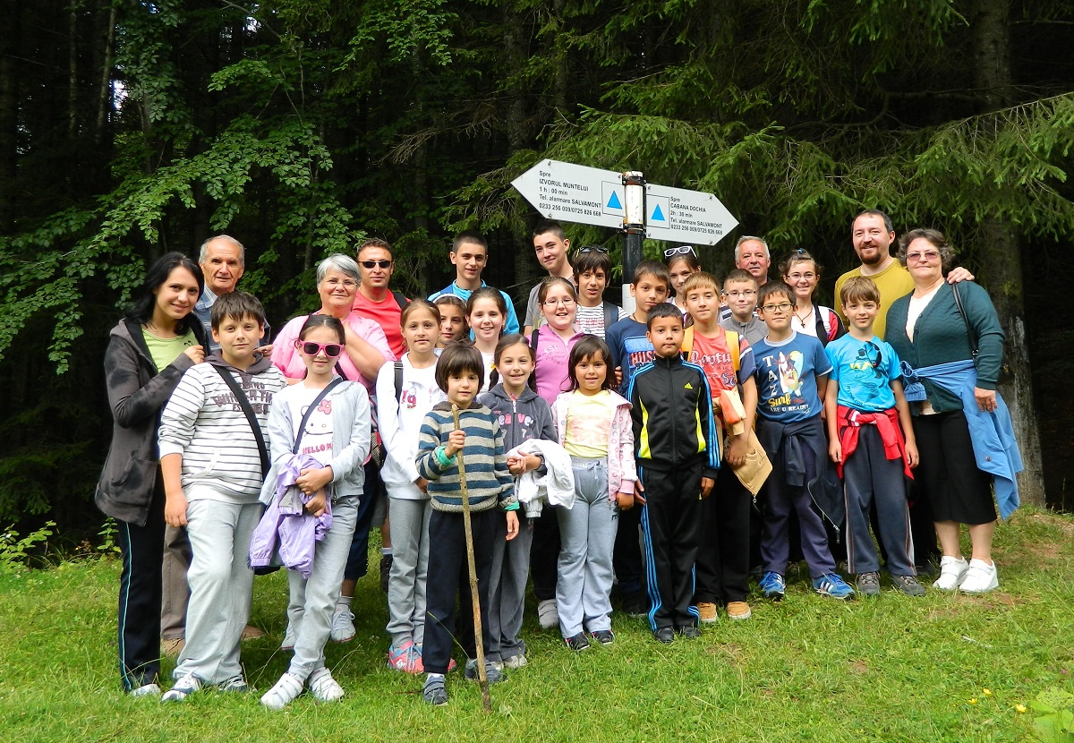 Tabăra de creaţie „Izvorul Prieteniei”